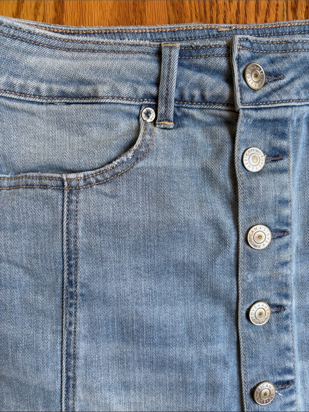 American Eagle Outfitters Light Blue Button-Front Denim Mini Skirt - Picture 3 of 9